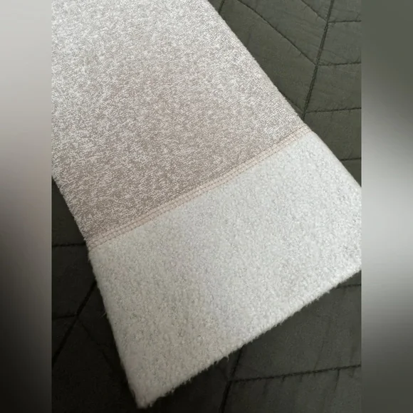 Cozy Cream Belted Women’s Robe Size M NWOT - Picture 4 of 7